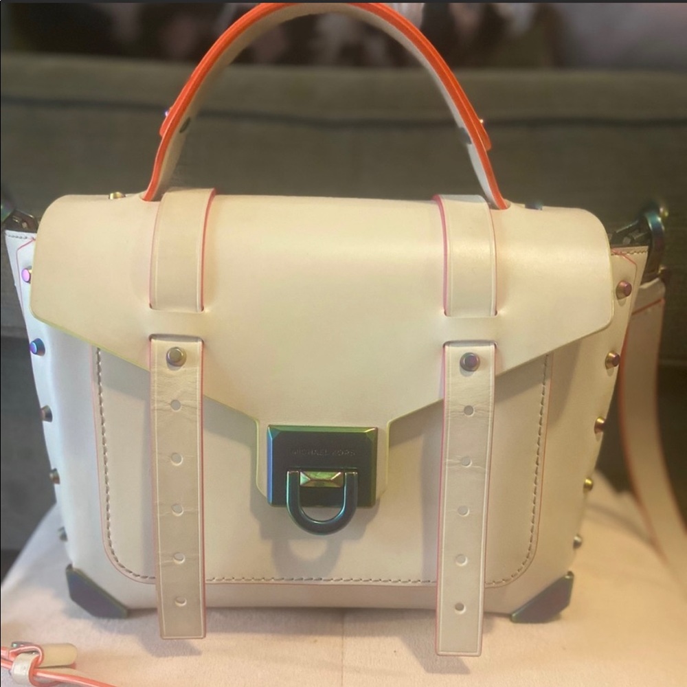 Michael Kors Manhattan Satchel